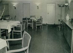 Frühstücksraum im Bunkerhotel unter dem Wilhelmsplatz.