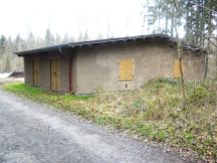 Das zweite noch erhaltene Lagerhaus ist kleiner und verfügt nur über zwei Tore.